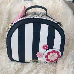 Cute brand new Betsy Johnson luggage bag